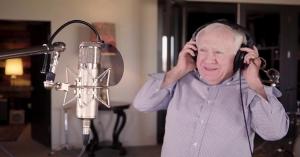 Leslie Jordan Previewed New Original Song in Final Social Media Post