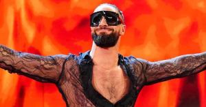 Trish Stratus Roasts Seth Rollins for His Latest WWE Raw Outfit