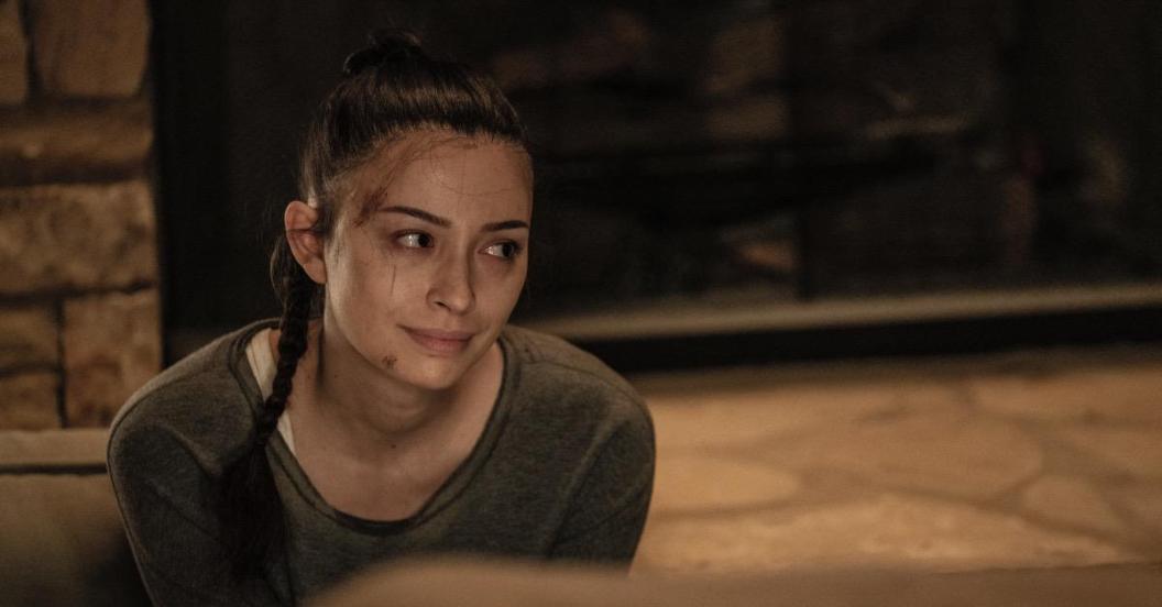 the-walking-dead-series-finale-rosita-bite.jpg