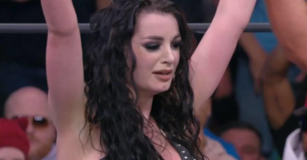 aew-full-gear-saraya-win.jpg