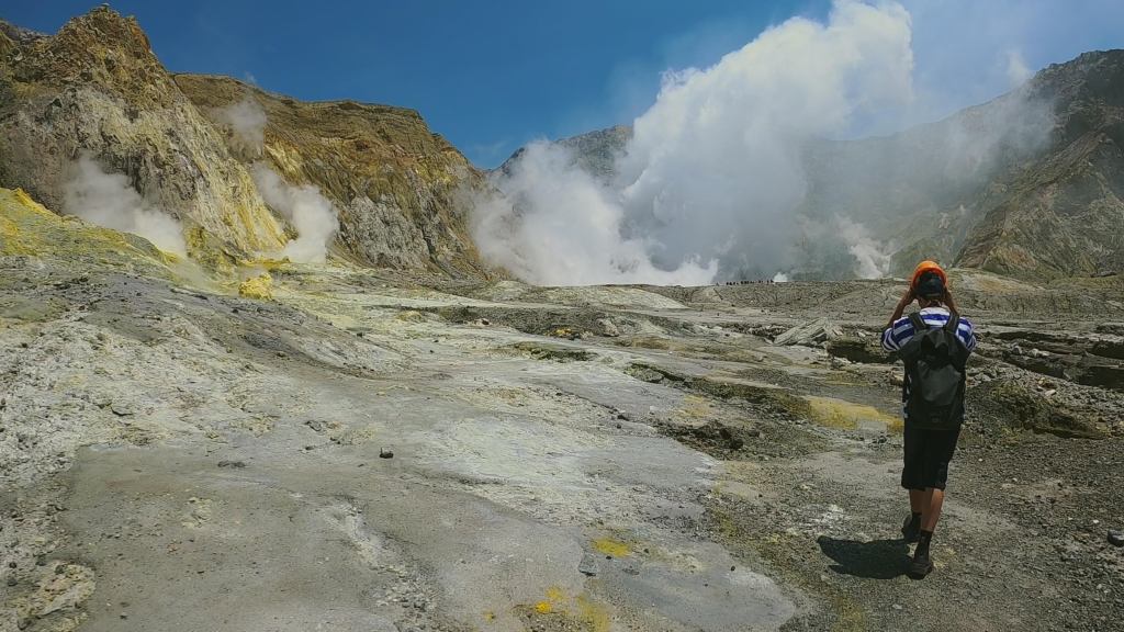 the-volcano-rescue-from-whakaari-00-22-19-21.jpg