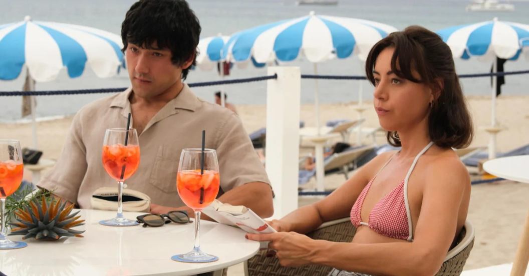 the-white-lotus-season-2-ethan-harper-aubrey-plaza.jpg