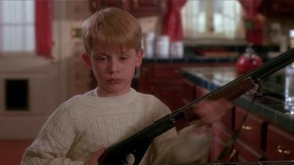 home-alone-kevin-bb-gun.jpg