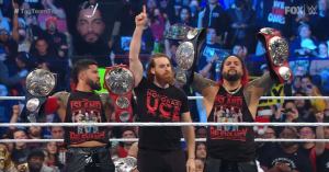 WWE’s The Usos Retain Tag Team Titles on Christmas SmackDown