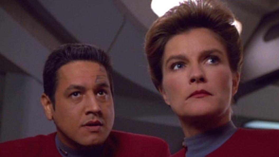 star-trek-prodigy-janeway-log-chakoty-temporal-prime-directive-bashir.jpg