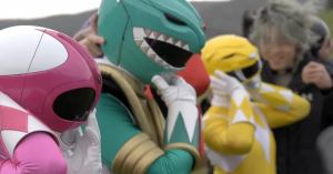 Power Rangers 30th-Anniversary Confirms Entire Mighty Morphin Team In Costume