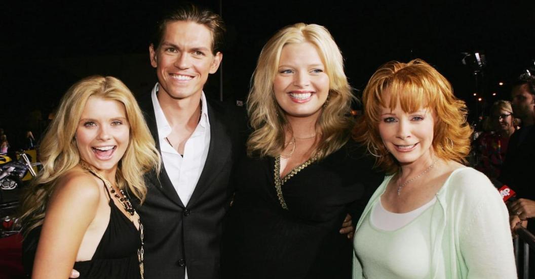 reba-cast-reunion.jpg