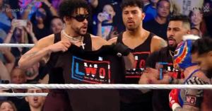 Bad Bunny Joins WWE’s LWO on SmackDown