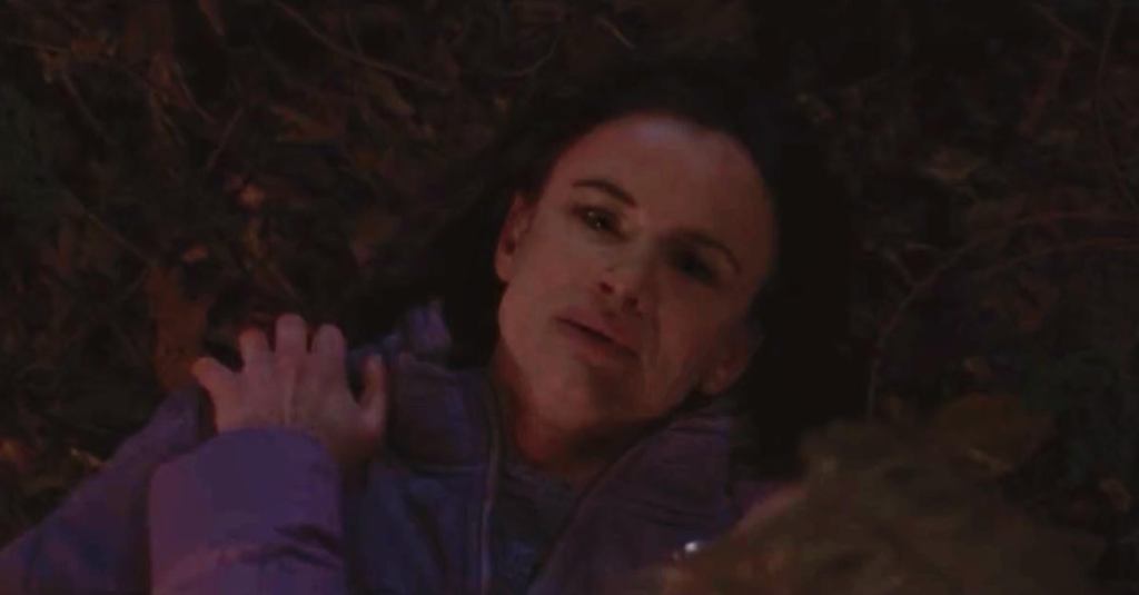 yellowjackets-season-2-finale-natalie-death-dies-juliet-lewis.jpg