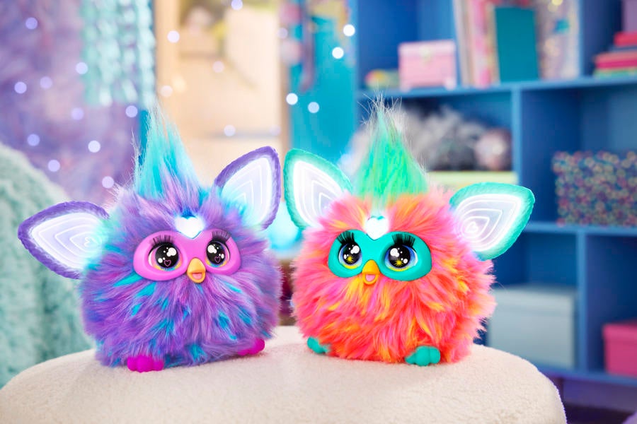 furby-f-23-prod-both-colors-medium-150dpi.jpg