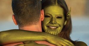 Secret Invasion Fans Surprised As Real-Life Skrulls Crash Their Wedding