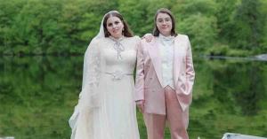 Booksmart’s Beanie Feldstein Reveals She Got Married