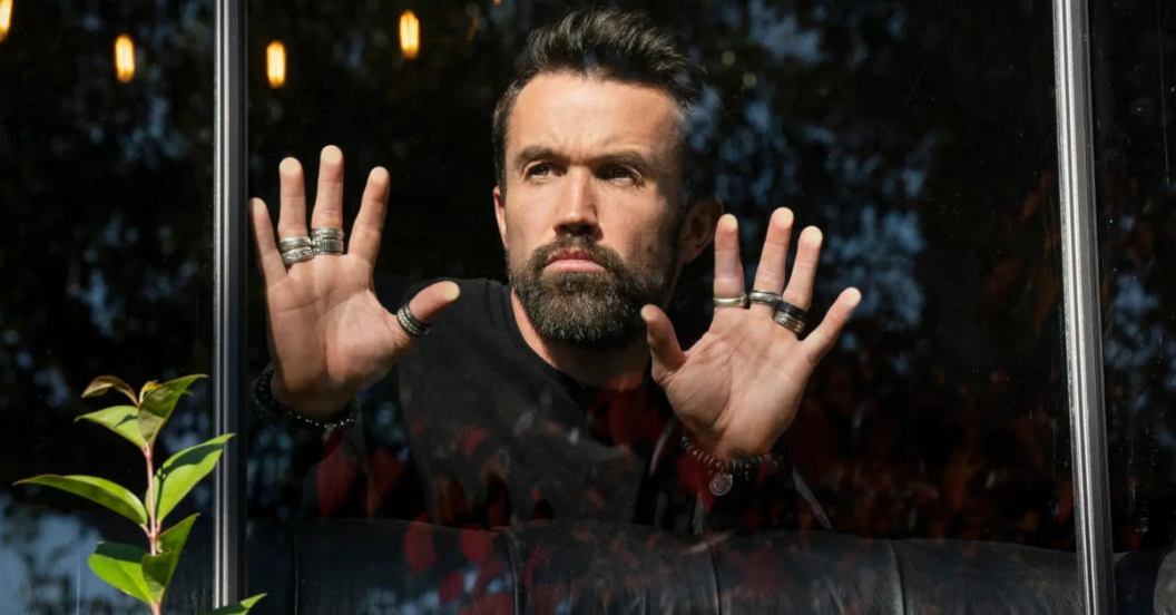 rob-mcelhenney-learning-disabilities-diagnosis-always-sunny-philadelphia-podcast.jpg