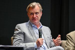 Oppenheimer: Christopher Nolan Wins 2024 Critics Choice Award For Best Director