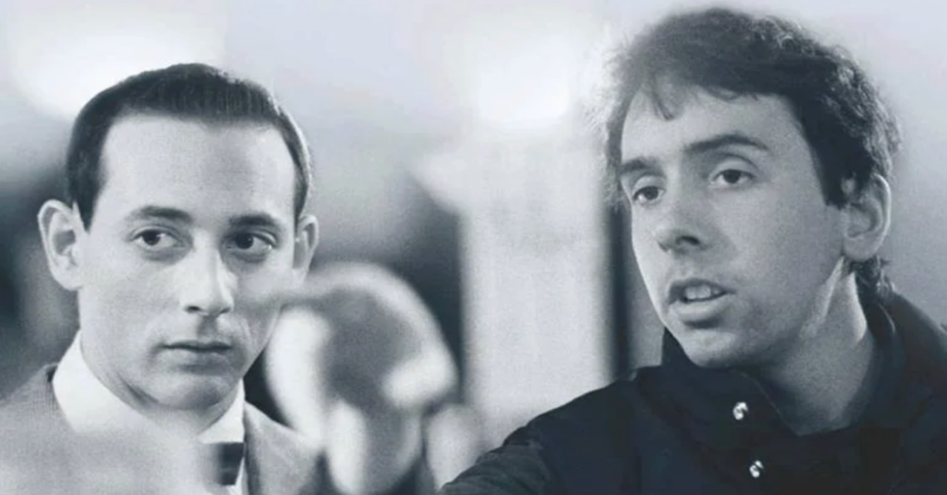 paul-reubens-tim-burton-pee-wee.png