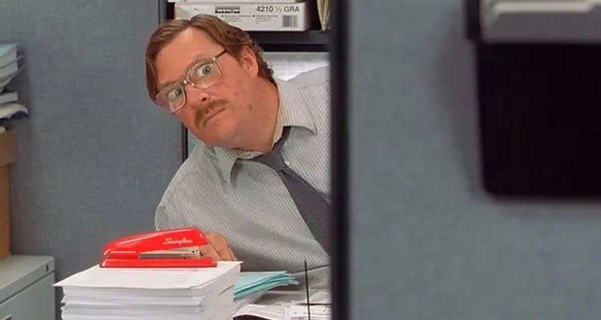 Stephen Root Reveals How Many Red Staplers He s Been Gifted Since Office Space ComicBook