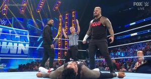 Jey Uso Spears Roman Reigns on WWE SmackDown, Bloodline Debuts the Spear Spike