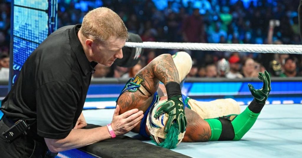 wwe-rey-mysterio-injury.jpg