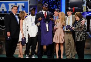 The Blind Side Real-Life Inspiration Michael Oher Alleges Family Tricked Him Into Signing Conservatorship