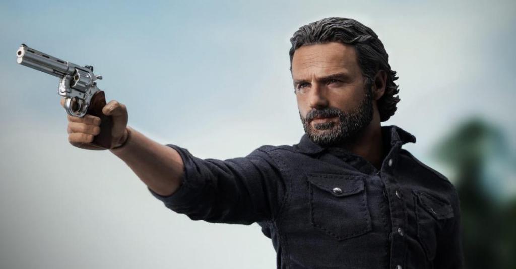 the-walking-dead-rick-grimes-season-7-threezero.jpg