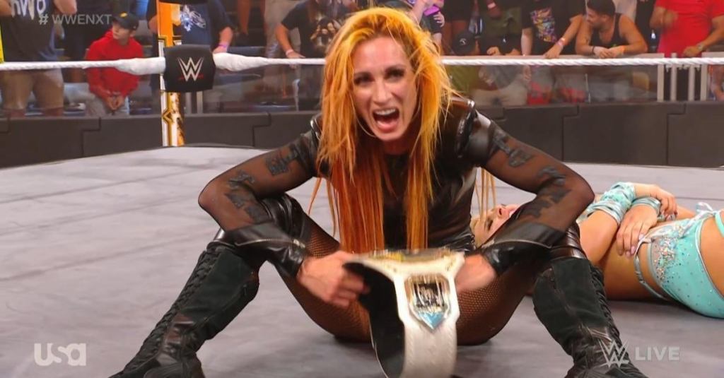 wwe-becky-lynch-nxt-womens-champion-tiffany-stratton.jpg