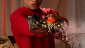 Magic: The Gathering Chandra Pyromancer’s Gauntlet Replica Is Back Up For Pre-Order