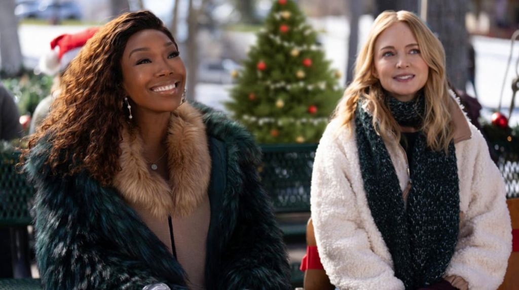 netflix-best-christmas-ever-brandy-heather-graham.jpg