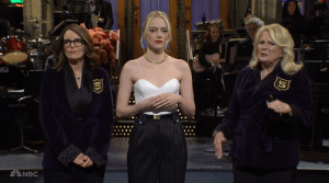 Saturday Night Live: Tina Fey, Candice Bergen Welcome Emma Stone to Five Timers Club