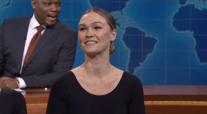 Saturday Night Live: Julia Stiles Makes Surprise Appearance for Save the Last Dance Joke