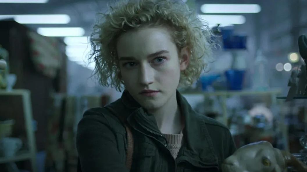 julia-garner-ozark-season-4-ruth.jpg