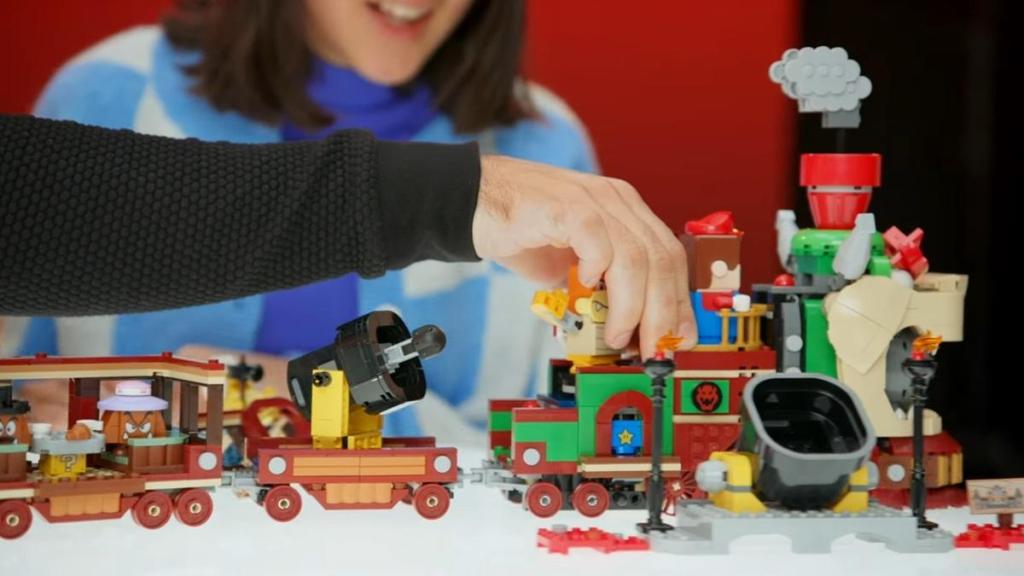 lego-bowser-express-train.jpg