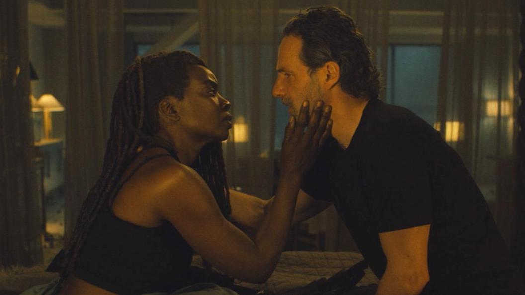 the-walking-dead-the-ones-who-live-episode-4-rick-michonne-sex-scene.jpg