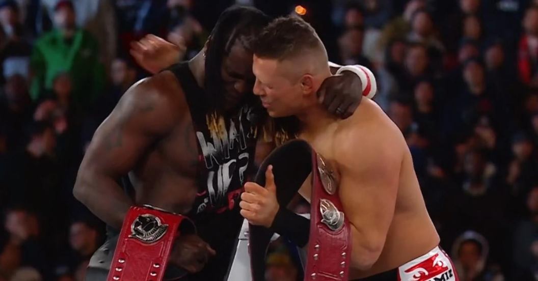 wwe-wrestlemania-40-tag-team-titles-split.jpg