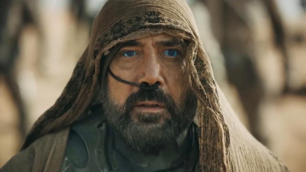 dune-2-director-denis-villeneuve-reacts-stilgar-memes-lisan-al-gaib-javier-bardem.jpg