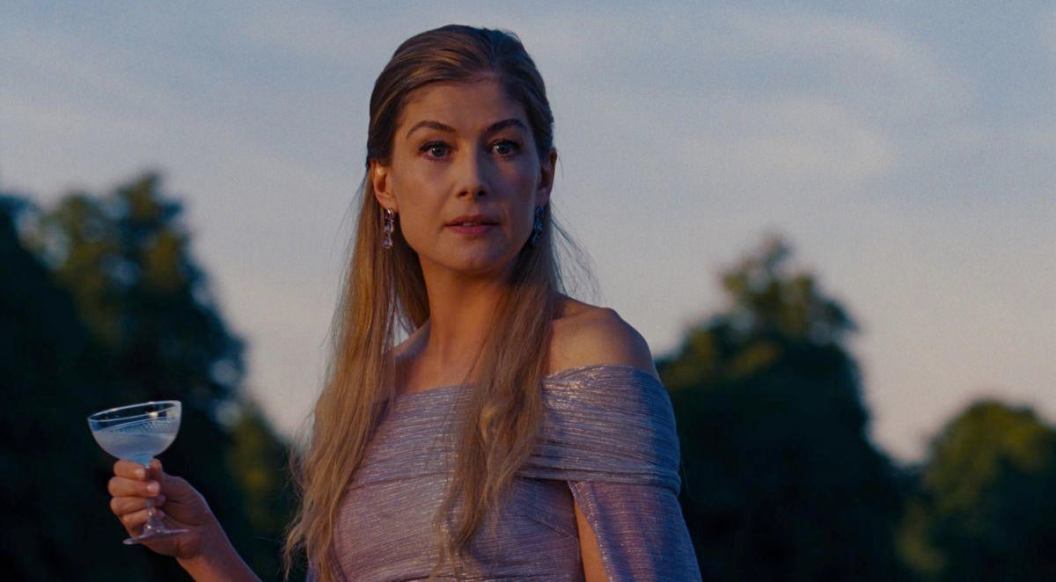 rosamund-pike-saltburn.jpg
