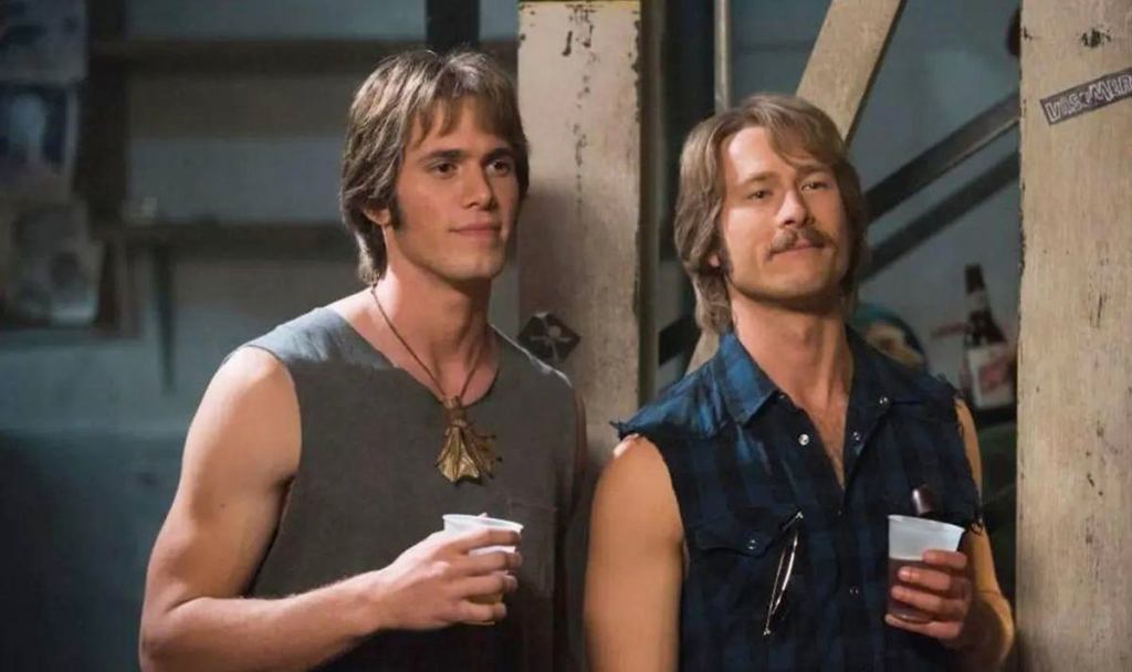 everybody-wants-some-glen-powell-blake-jenner.jpg