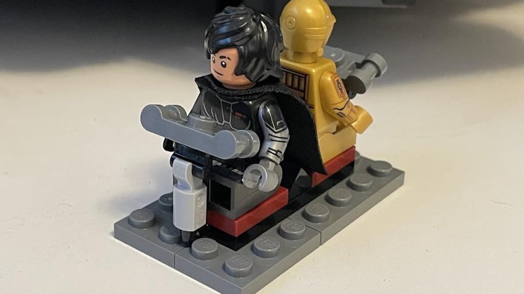 star-wars-lego-the-dark-falcon-turret-seat.jpg