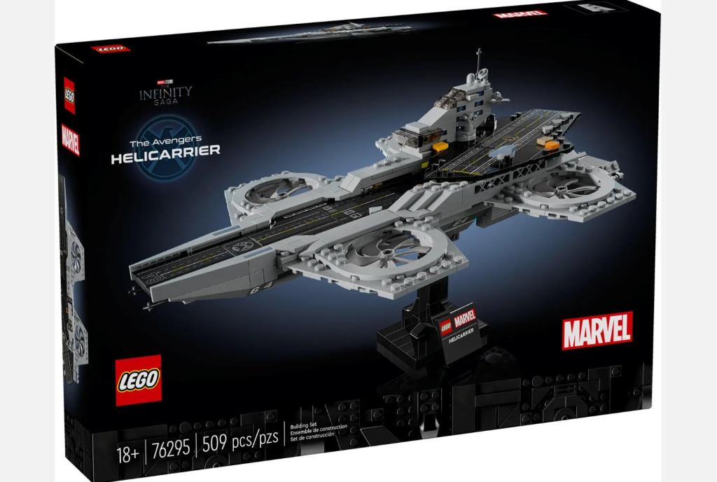 lego-marvel-the-avengers-helicarrier-2-76295.jpg