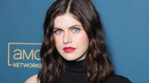 Alexandra Daddario Reveals She’s Pregnant With First Child