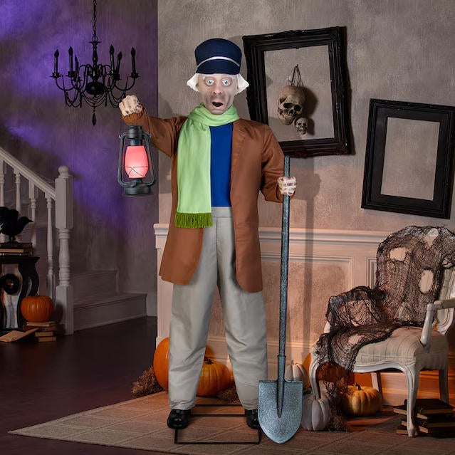 haunted-mansion-caretaker.jpg