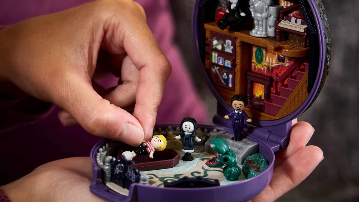 Addams Family Polly Pocket Set Is Here For Halloween ComicBook