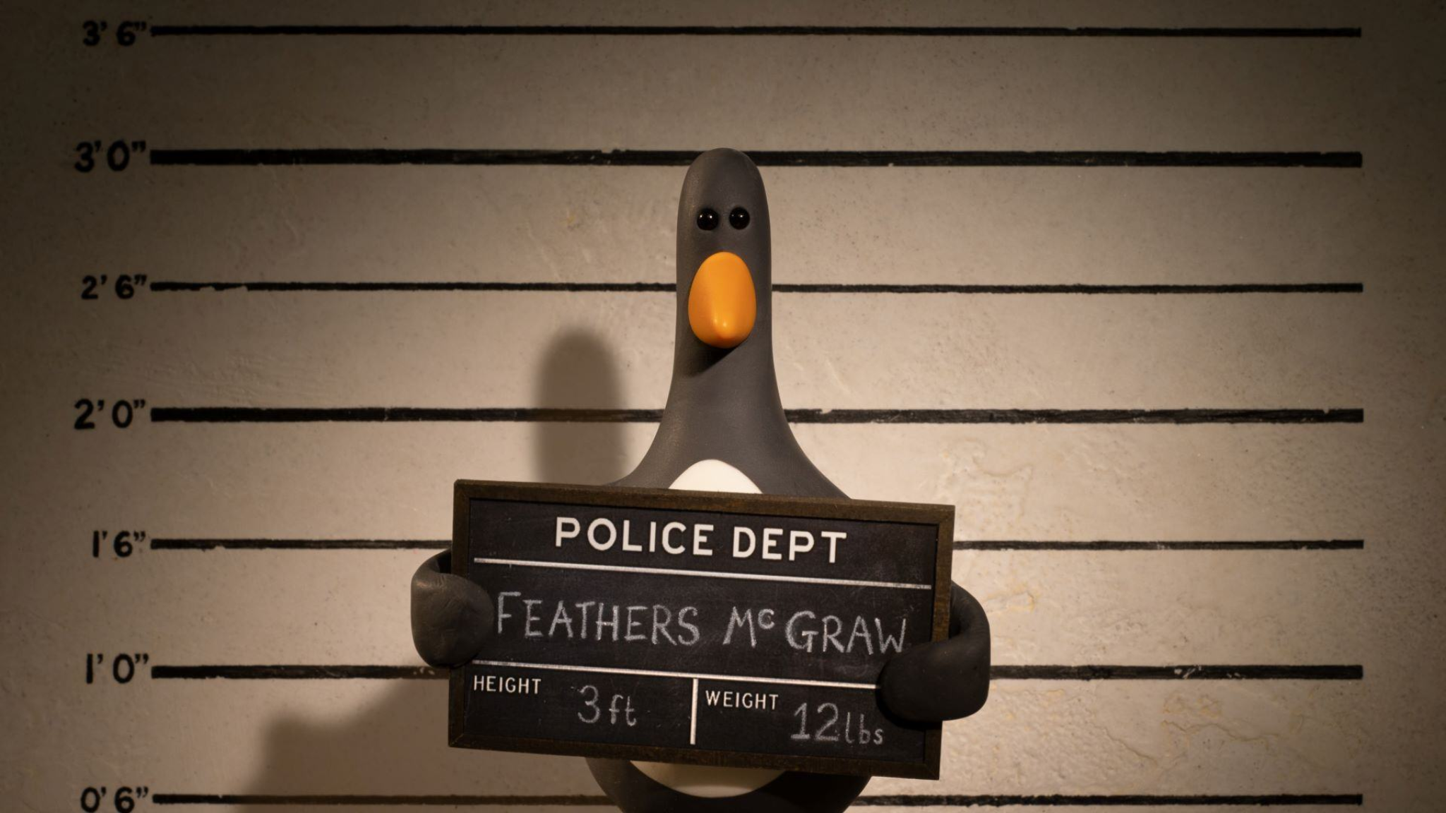 Wallace & Gromit: Feathers McGraw Breaks Out of Prison in New Trailer