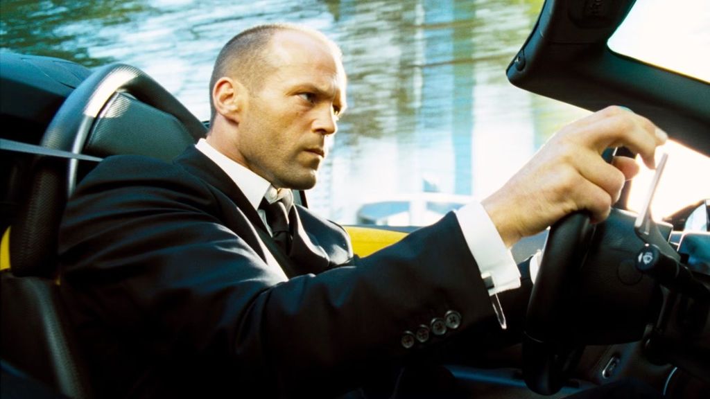 Actor de acción Jason Statham en el portador