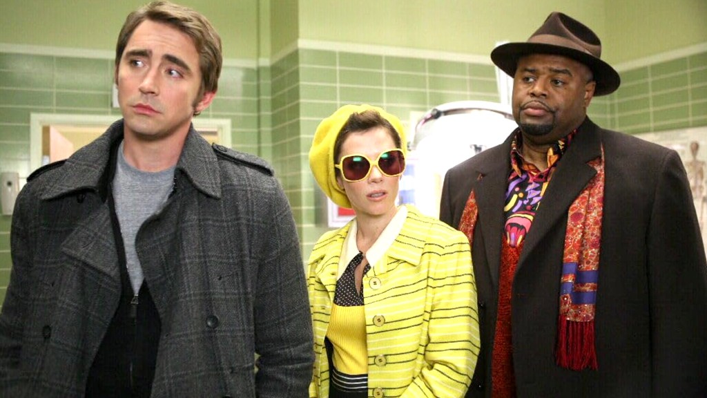 Lee Pace, Anna Friel y Chi McBride en Empujando margaritas