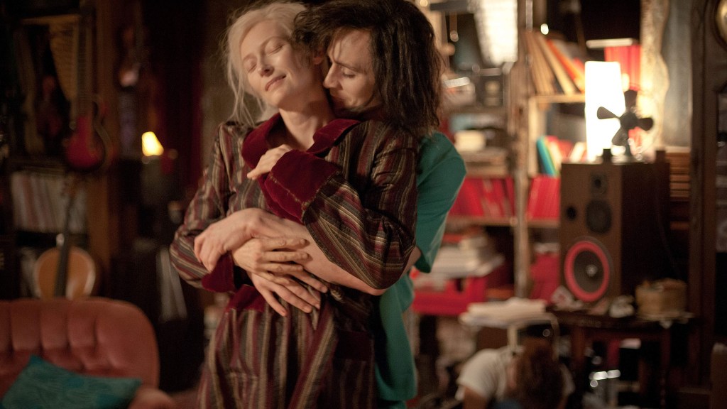 Tilda Swinton and Tom Hiddleston in Only Lovers Left Alive