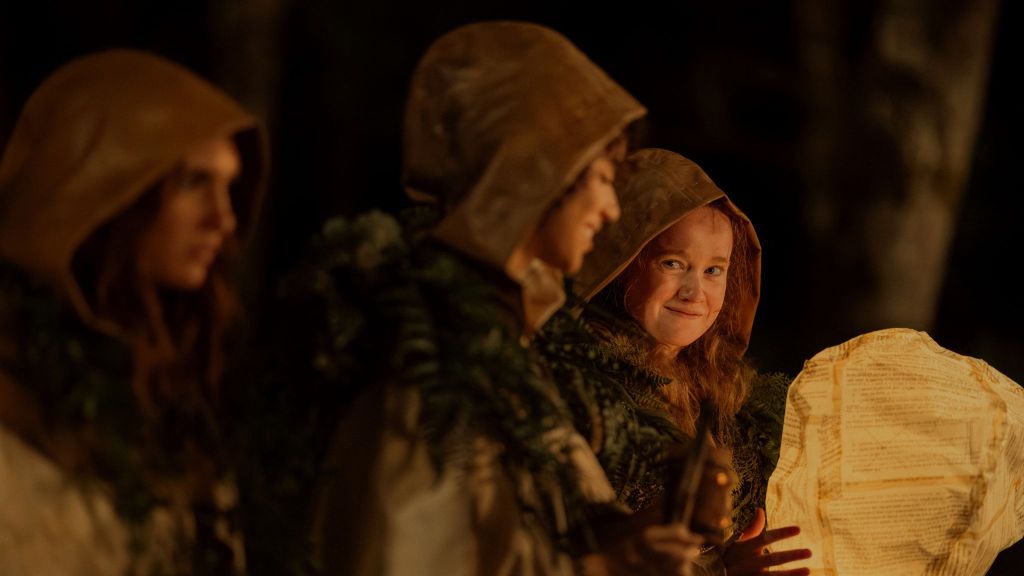 Sophie Nélisse as Teen Shauna, Jasmin Savoy Brown as Teen Taissa and Liv Hewson as Teen Van in Yellowjackets, episode 1, season 3