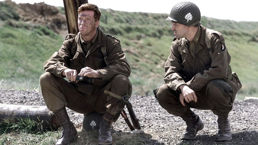 Damian Lewis and Ron Livingston in Band of Brothers