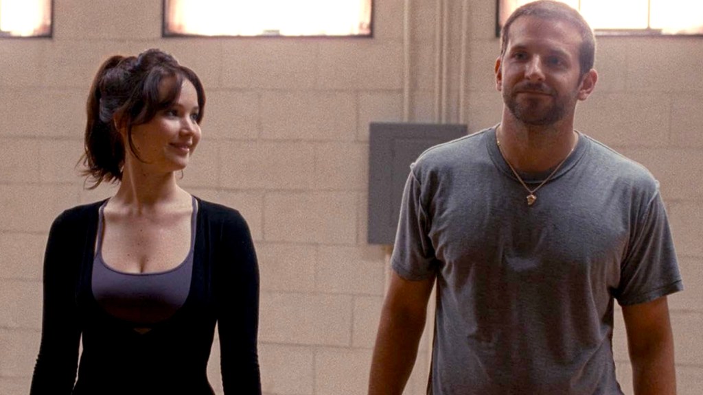 Jennifer Lawrence y Bradley Cooper en Playbook de Silver Linings