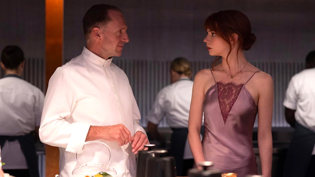 Ralph Fiennes and Anya Taylor-Joy in The Menu