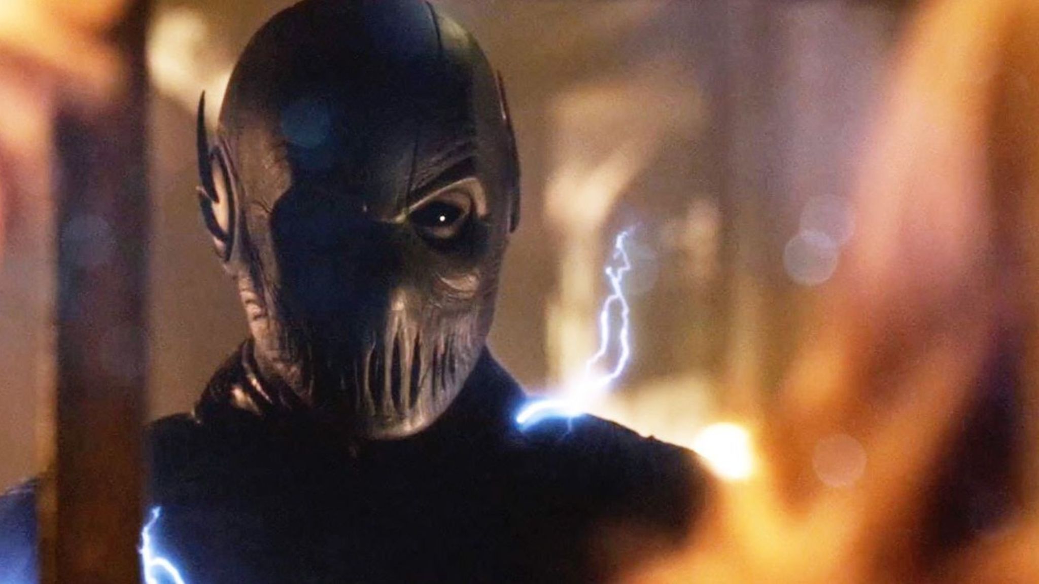 The Arrowverse's Most Terrifying Bad Guy Borrowed a Move From a Batman ...